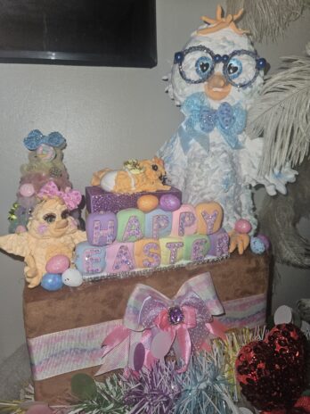 Happy easter chick’s sculpture