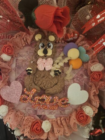 Love bear wreath